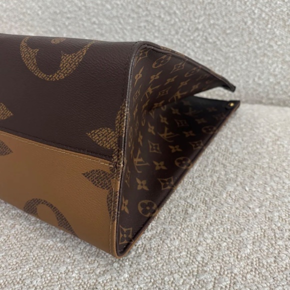 Authentic Louis Vuitton OnTheGo GM - Picture 8 of 13